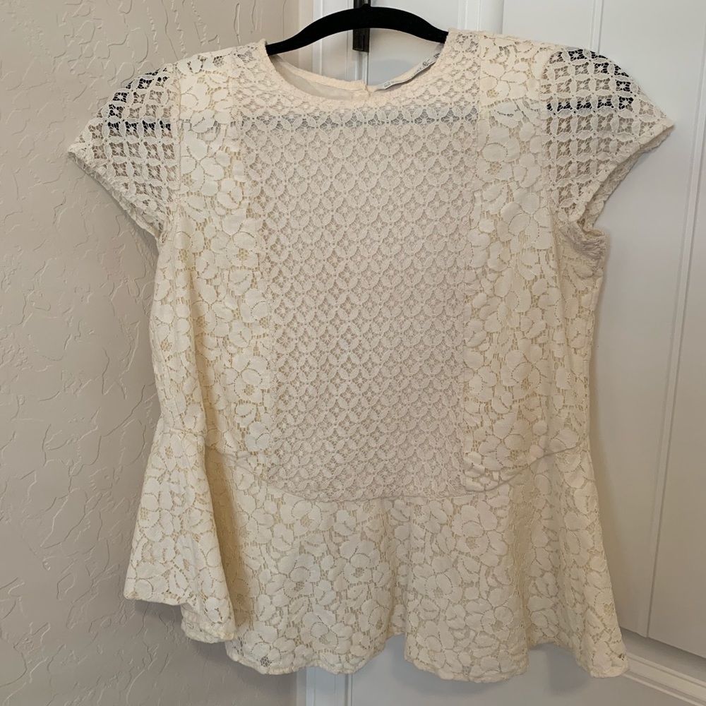 ❌SOLD❌ ZARA Lace Low-High Peplum Top - Picture 3 of 8